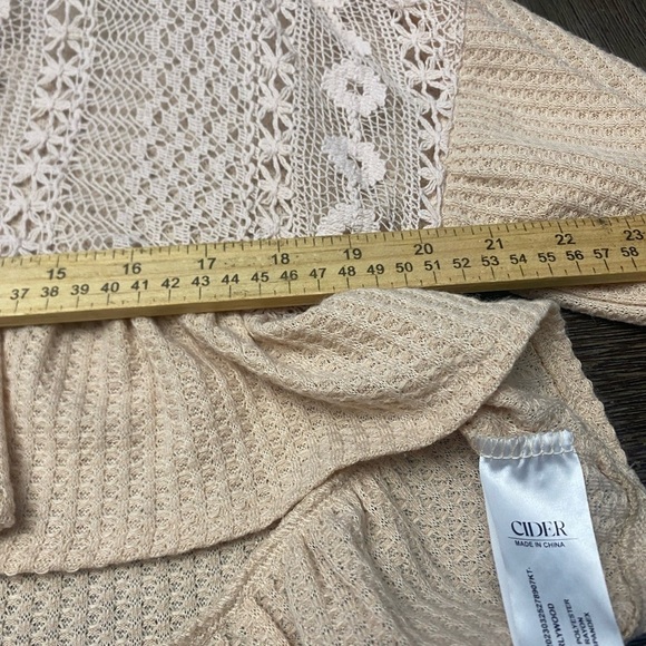 Cider Hollow Out Ruffle Hem Short Sleeve Crop Summer Top Tan Cream Color M - Picture 7 of 8